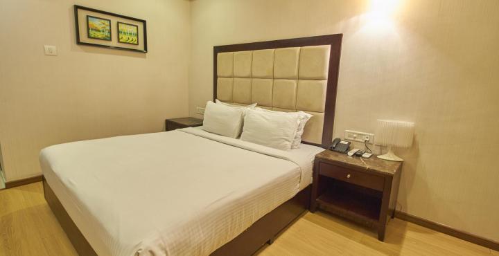 Treebo Trend Hotel Parker أحمد أباد المظهر الخارجي الصورة
