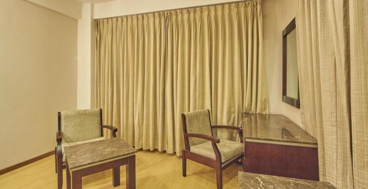 Treebo Trend Hotel Parker أحمد أباد المظهر الخارجي الصورة