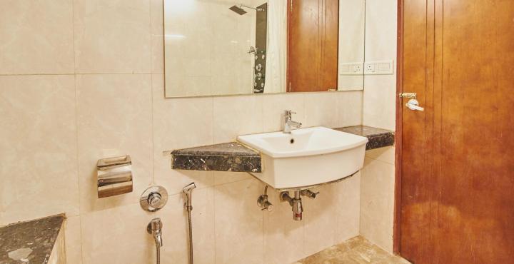 Treebo Trend Hotel Parker أحمد أباد المظهر الخارجي الصورة